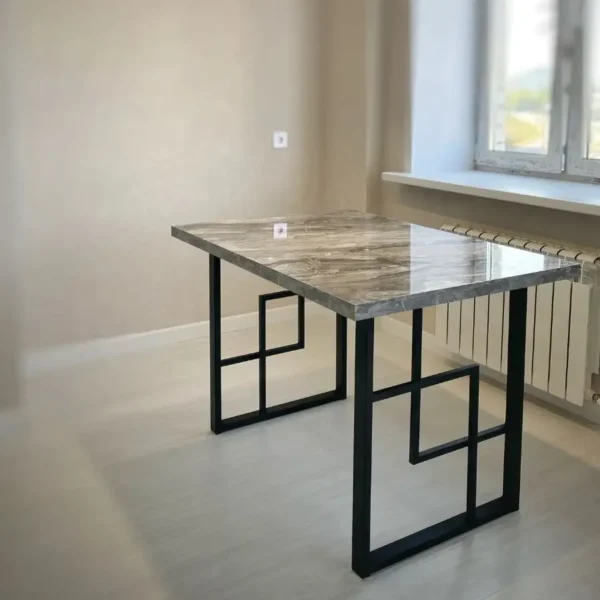 Подстолье